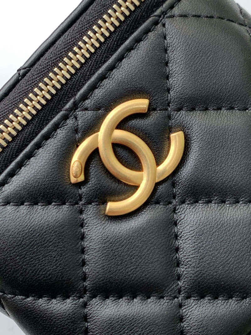 Ch**el cosmetic bags